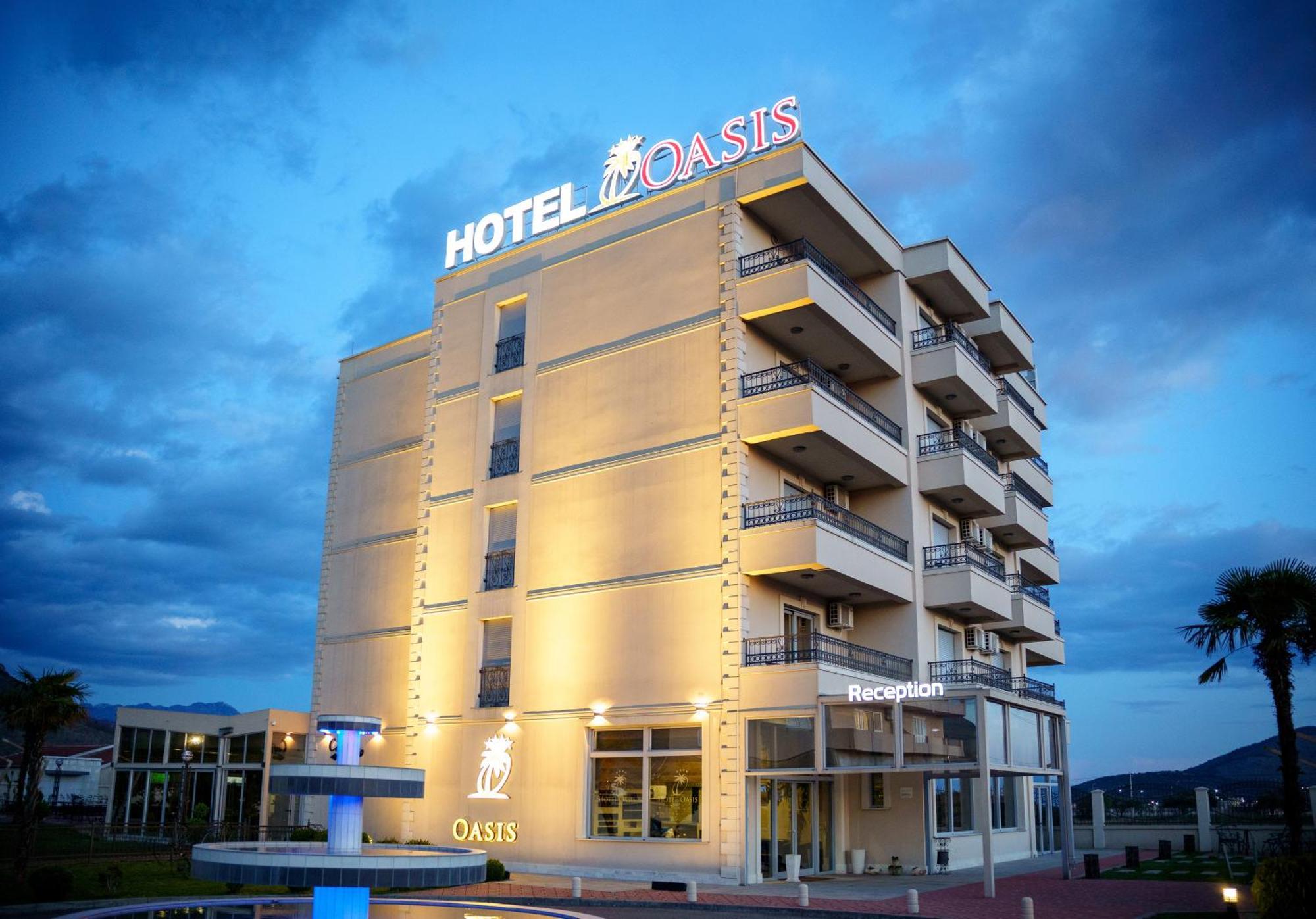 Hotel Oasis 포드고리차 외부 사진