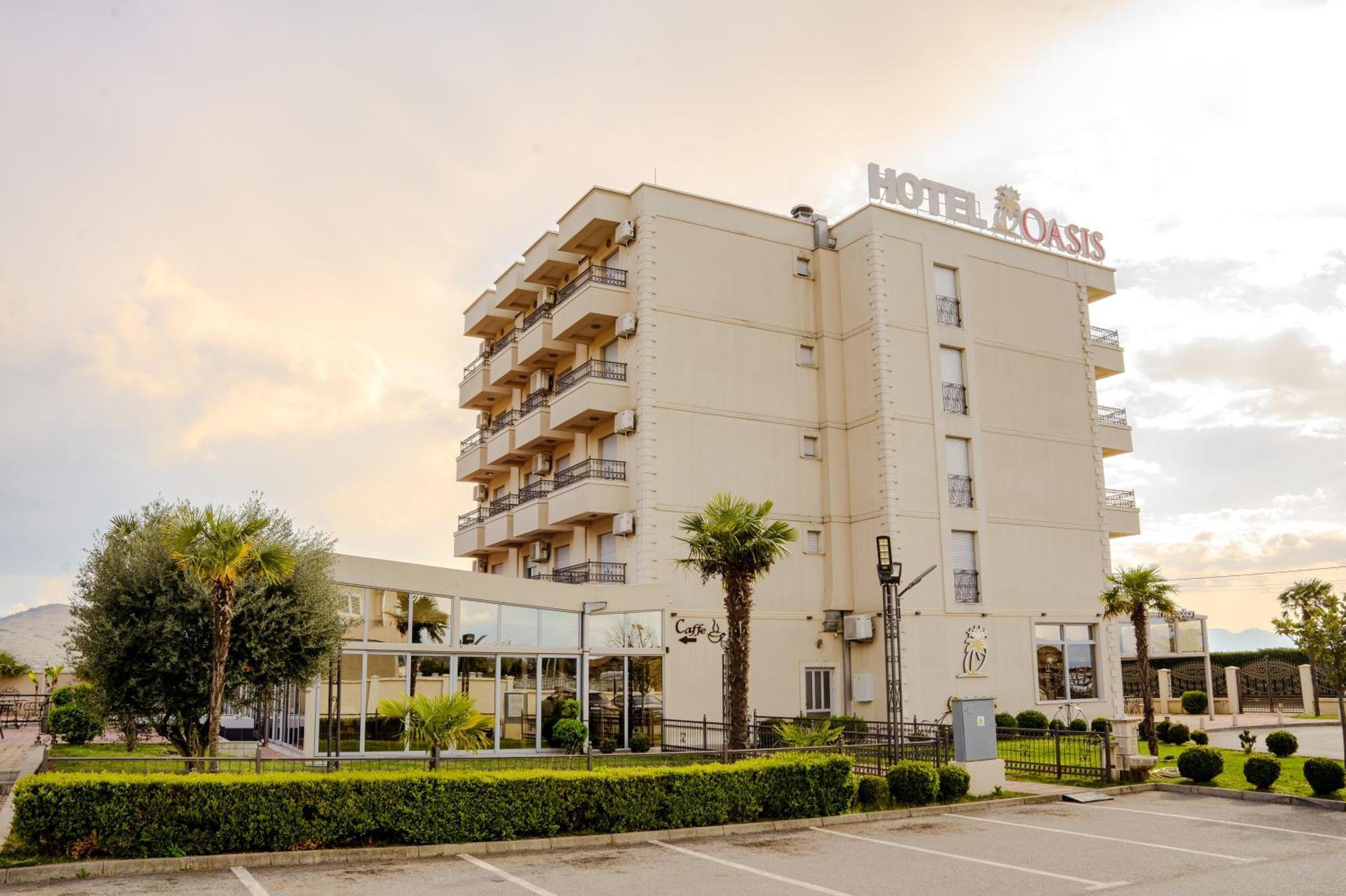 Hotel Oasis 포드고리차 외부 사진