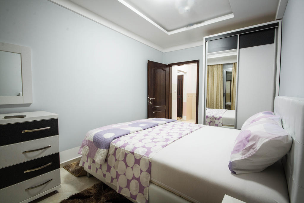 Hotel Oasis 포드고리차 객실 사진