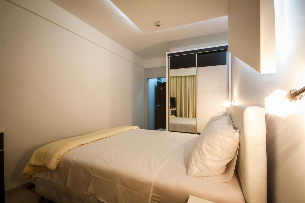 Hotel Oasis 포드고리차 외부 사진