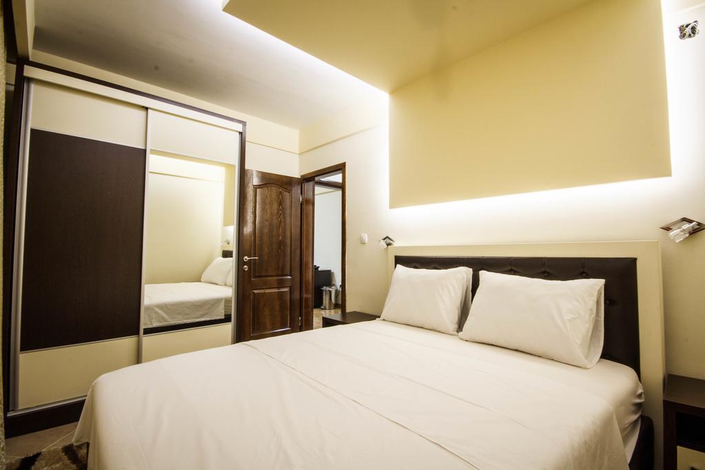 Hotel Oasis 포드고리차 외부 사진